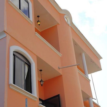 Hostal Duncan Puerto Ayora  Bagian luar foto