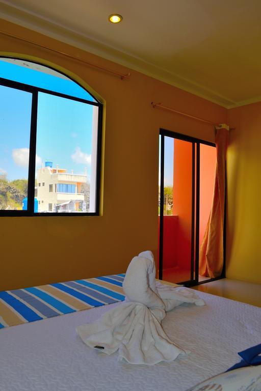 Hostal Duncan Puerto Ayora  Bagian luar foto
