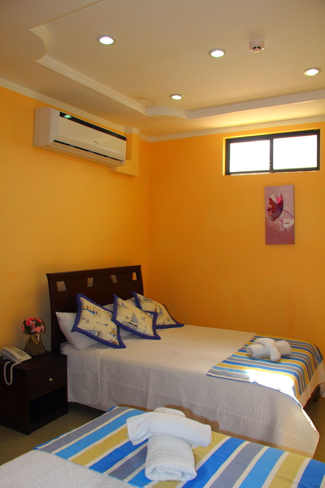 Hostal Duncan Puerto Ayora  Bagian luar foto