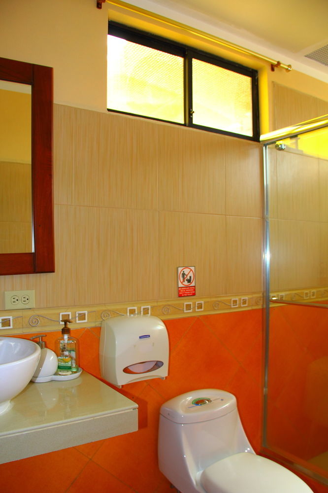 Hostal Duncan Puerto Ayora  Bagian luar foto